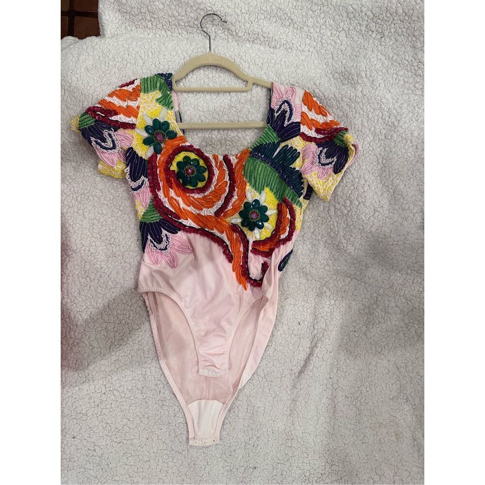JOSIE NATORI SIZE M WOMENS BODY SUIT BABY PINK WITH BEADED FLORAL DESIGN